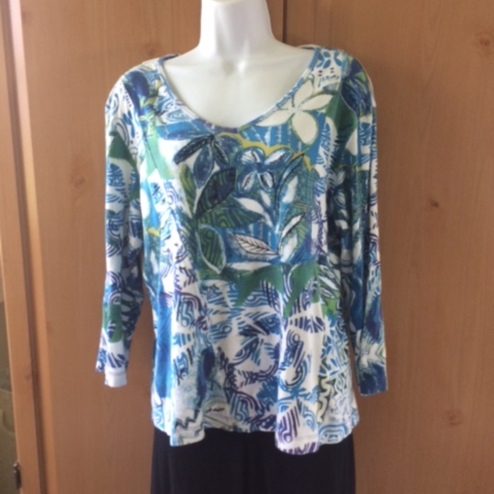 Chicos Size 3 Ladies Top